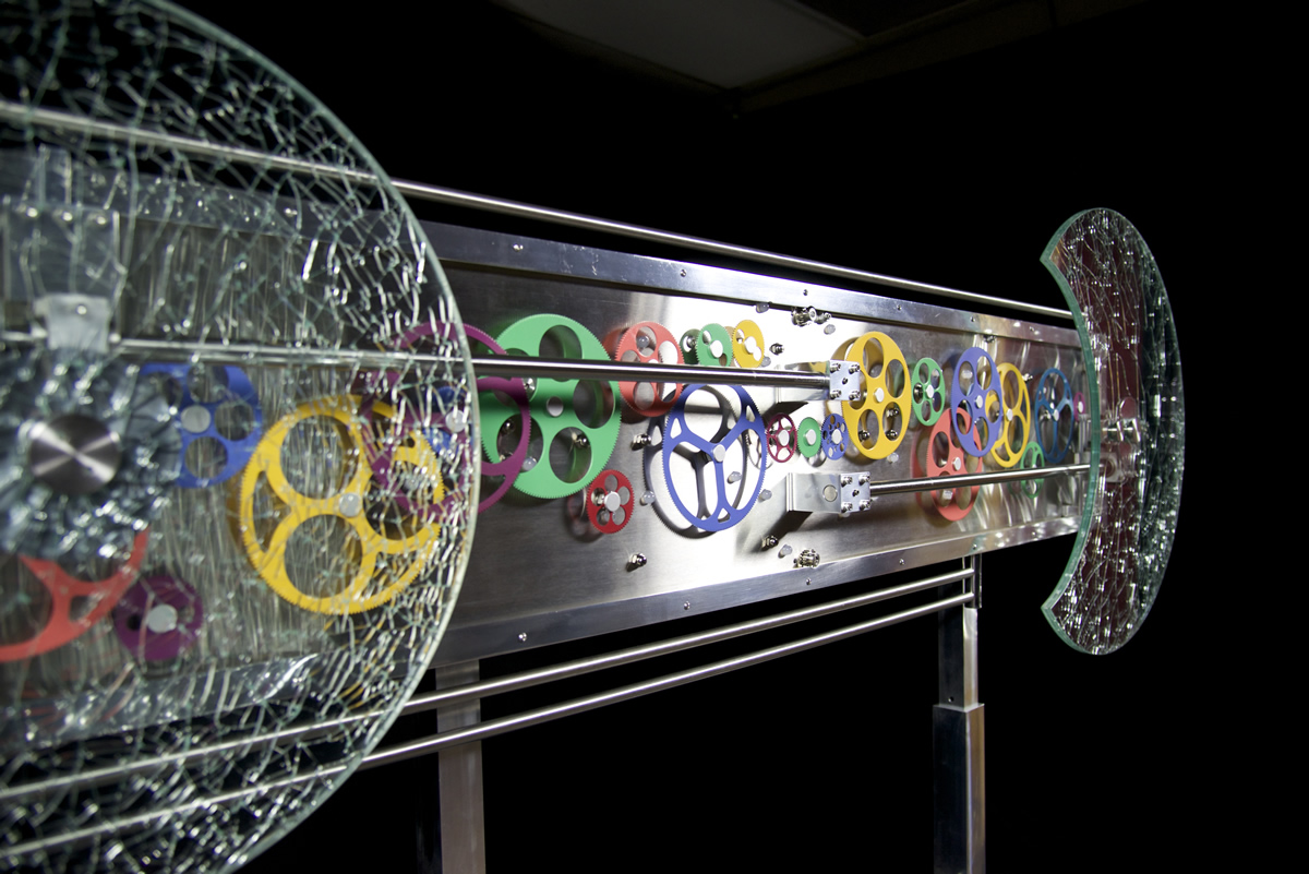 Sculpture Artist Andrea Davide created this kinetic gear art Sculpture Artist Andrea Davide created this kinetic gear art